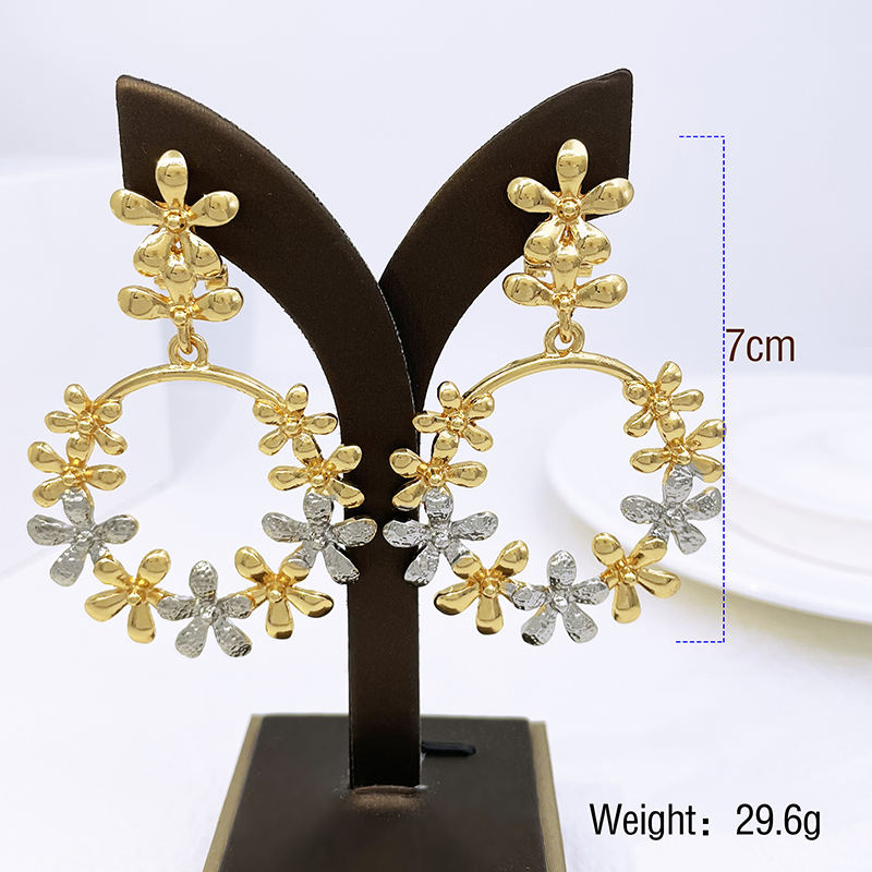 Women Big Drop Earrings 18K Go - Women'S Accessories Trends 2026 ulasan dan harga